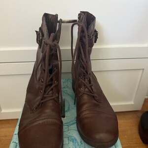 American Rag Cie Women's Brown Lace Up Combat Boots